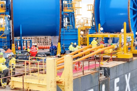 Энергетический прорыв в Германии: газ пошел по инновационному подводному трубопроводу