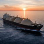 Китайские фонды инвестируют в восемь СПГ-танкеров для Ближнего Востока