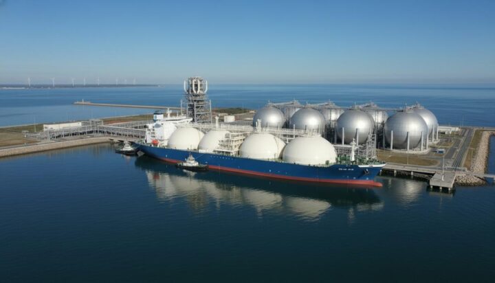 Немецкая Uniper заключила 10-летний контракт на поставку СПГ в Индию