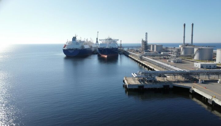 СПГ-терминал Deutsche ReGas на Балтике получил бессрочное разрешение на работу