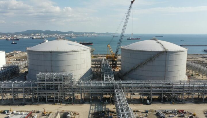 Nikkiso поставит насосы для крупнейшего СПГ-терминала Германии в Штаде